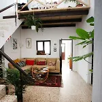 Joyhouse Country house