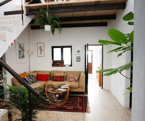 Joyhouse Country house